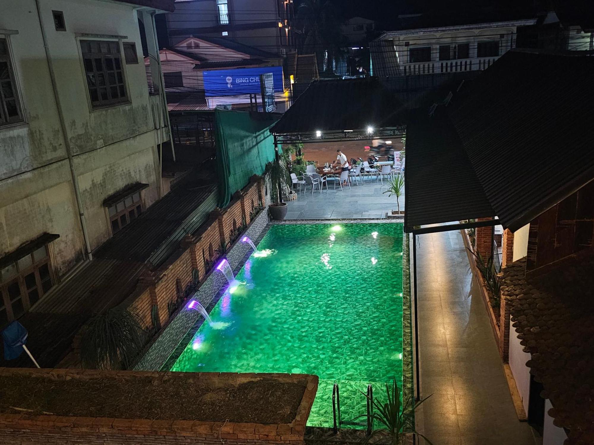 Win Hotel Vang Vieng Dış mekan fotoğraf