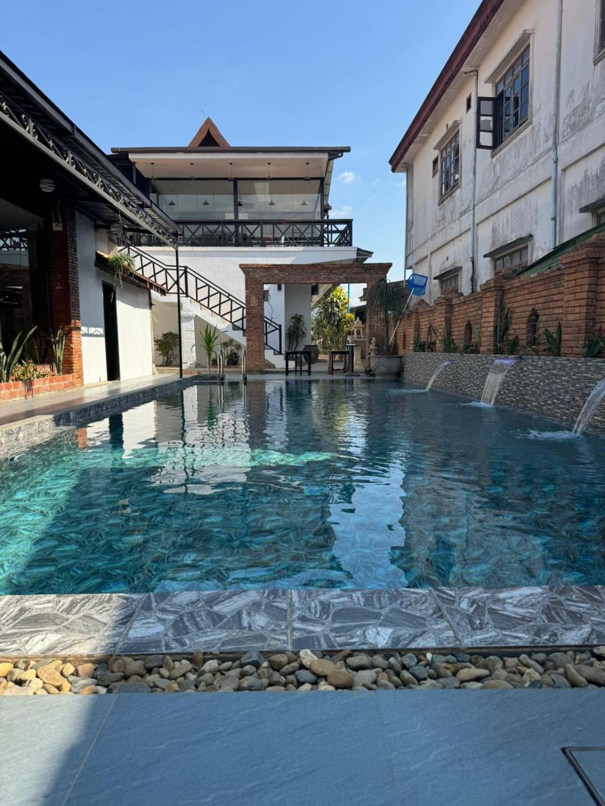 Win Hotel Vang Vieng Dış mekan fotoğraf
