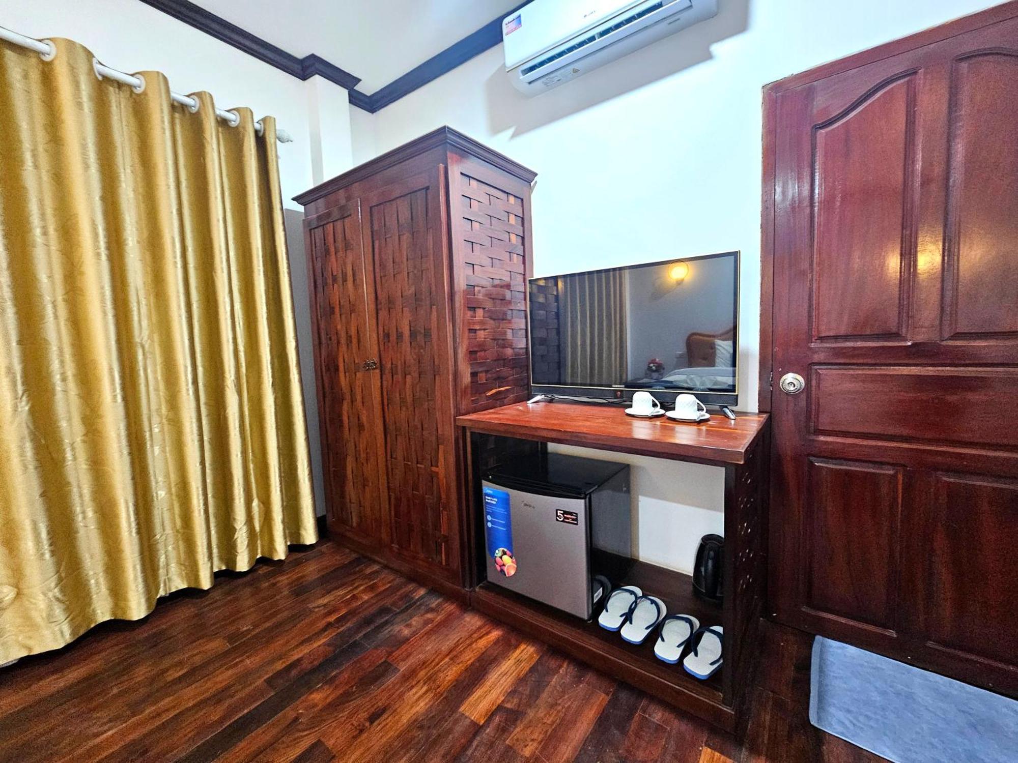 Win Hotel Vang Vieng Dış mekan fotoğraf