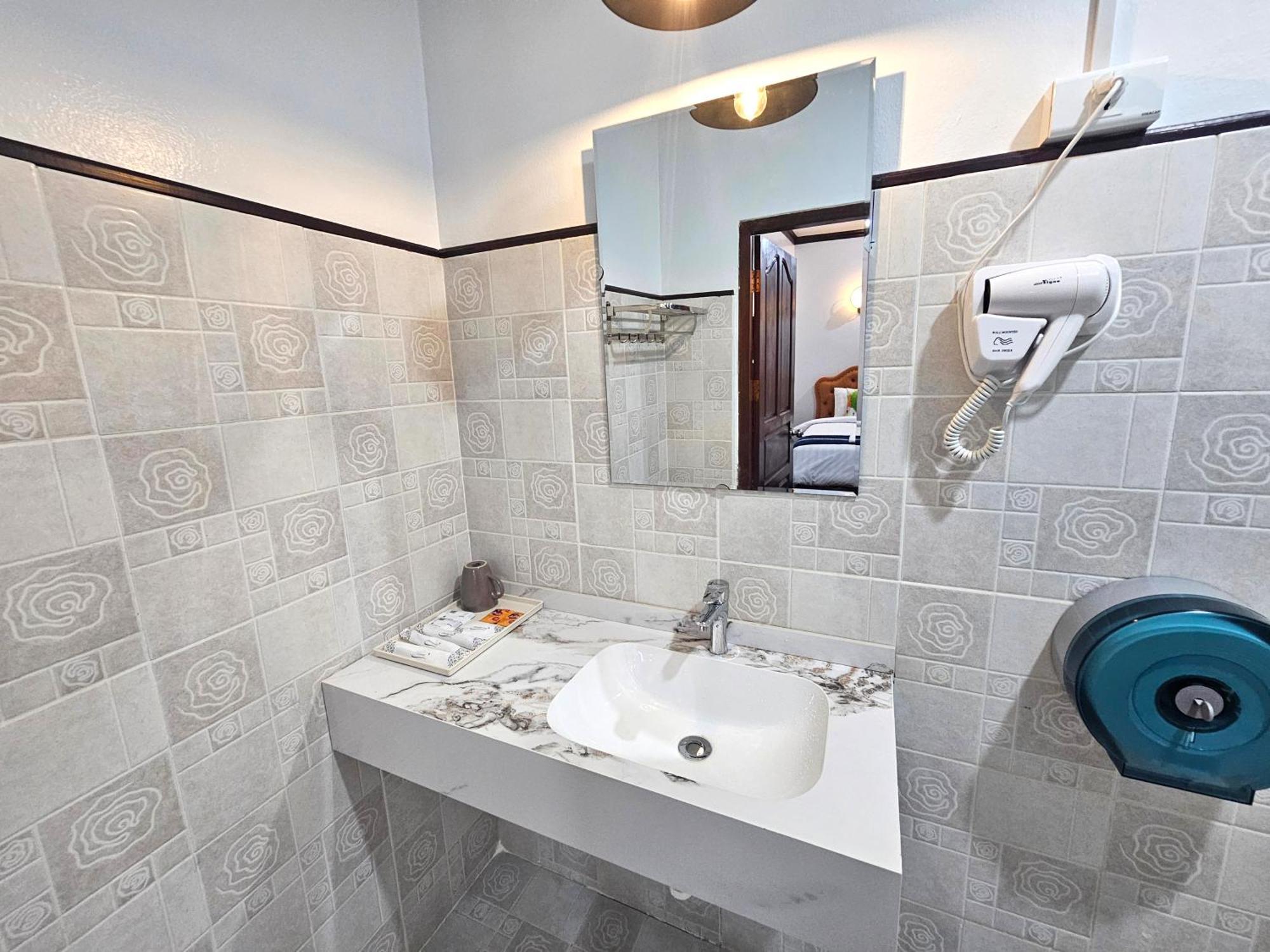 Win Hotel Vang Vieng Dış mekan fotoğraf