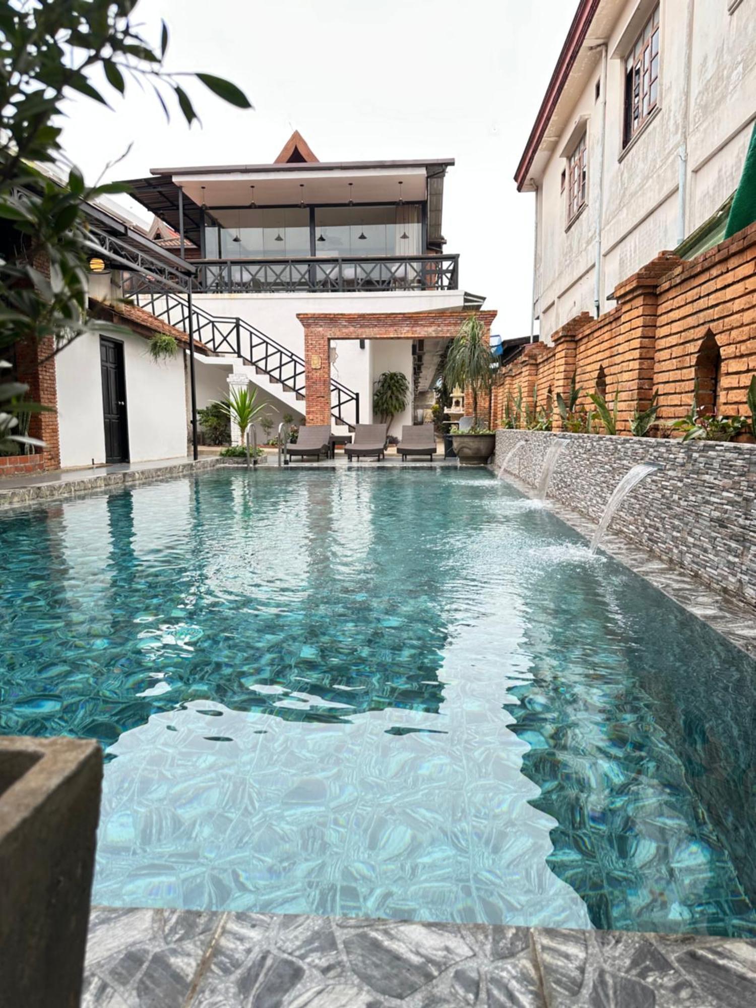 Win Hotel Vang Vieng Dış mekan fotoğraf